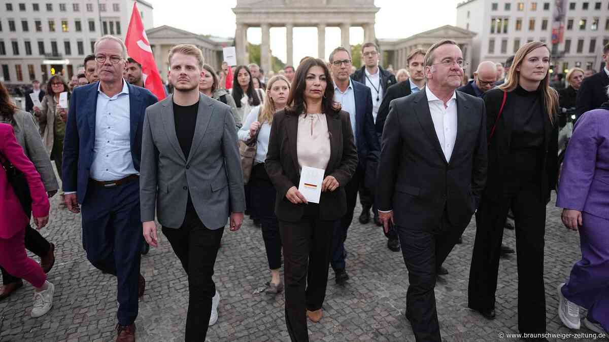 SPD-Protestmarsch: Pistorius stimmt die Nationalhymne an – Klingbeil nicht dabei