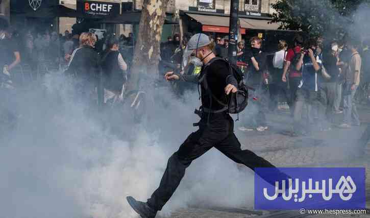فرنسا تعلق استخدام القنابل الصوتية
