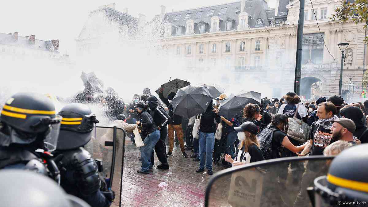 "Um zu klären, was passiert ist": Frankreichs Regierung setzt Einsatz von Polizeigranaten aus