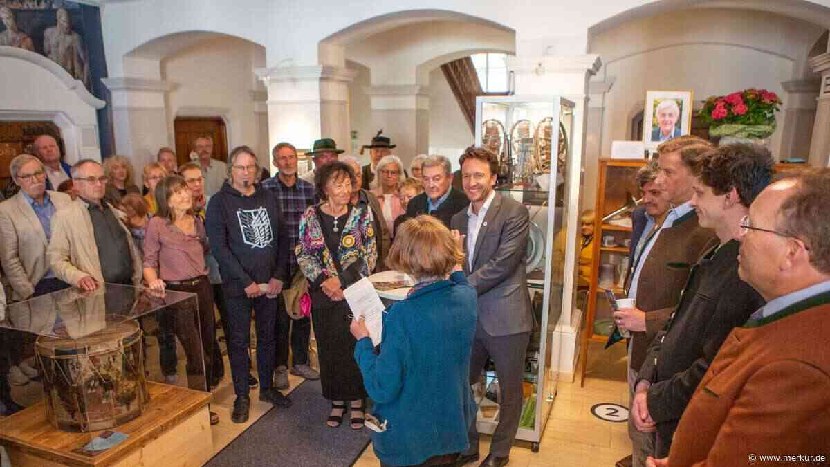 Neue Ausstellung: Museumsverein öffnet „Miesbacher Wunderkammer“