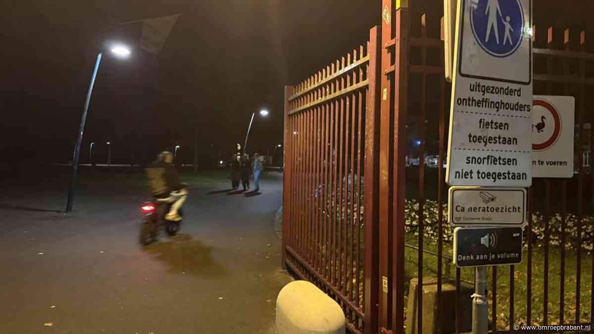 Gewapende mannen beroven en mishandelen man in park in Breda