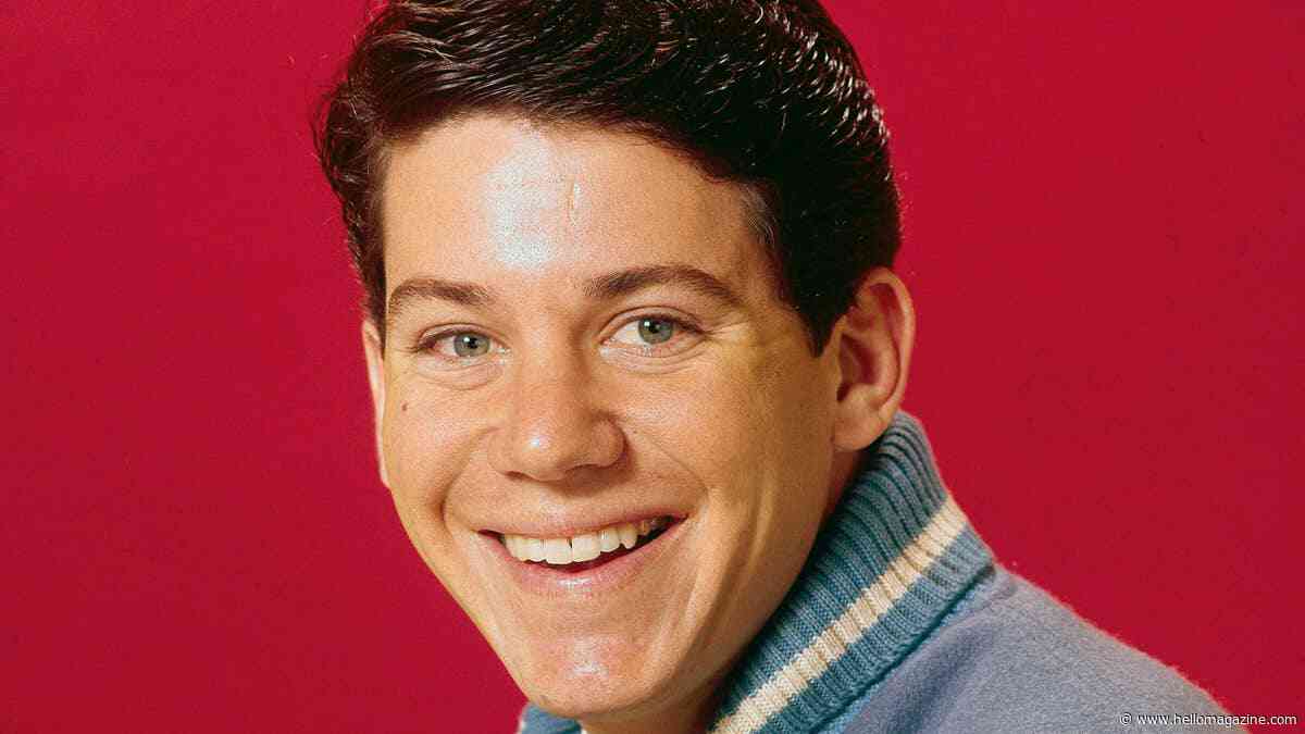 Unrecognizable Happy Days star shocks fans with shirtless snapshot at 77: 'More alive than I was at 40'