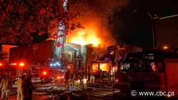3 injured, 30 displaced in overnight fire in Montreal’s Parc-Ex borough