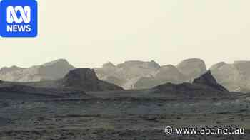 NASA's Curiosity rover captures dawn on Mars