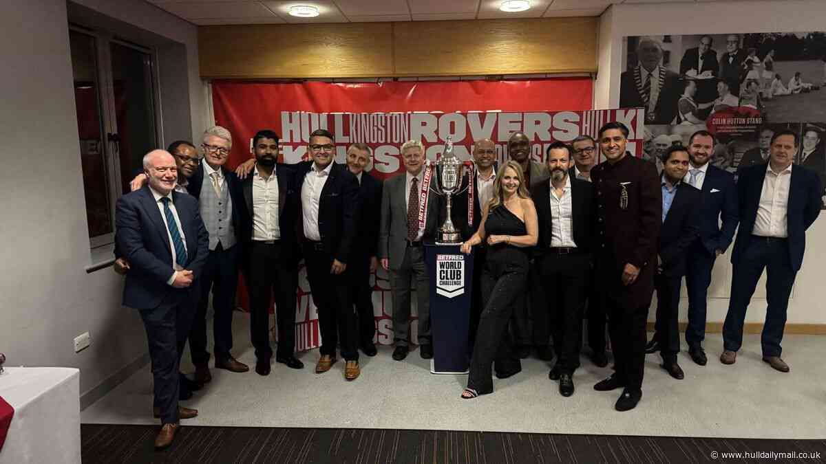 Hull comic and actor Debra Stephenson helps raise funds for neurosurgery team