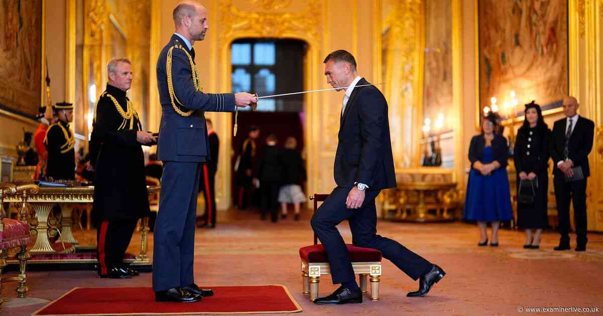 Leeds Rhinos legend Sir Kevin Sinfield knighted by Prince William