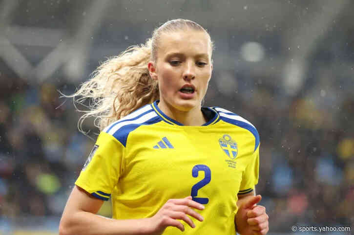 Smilla Holmberg picks up injury on international duty