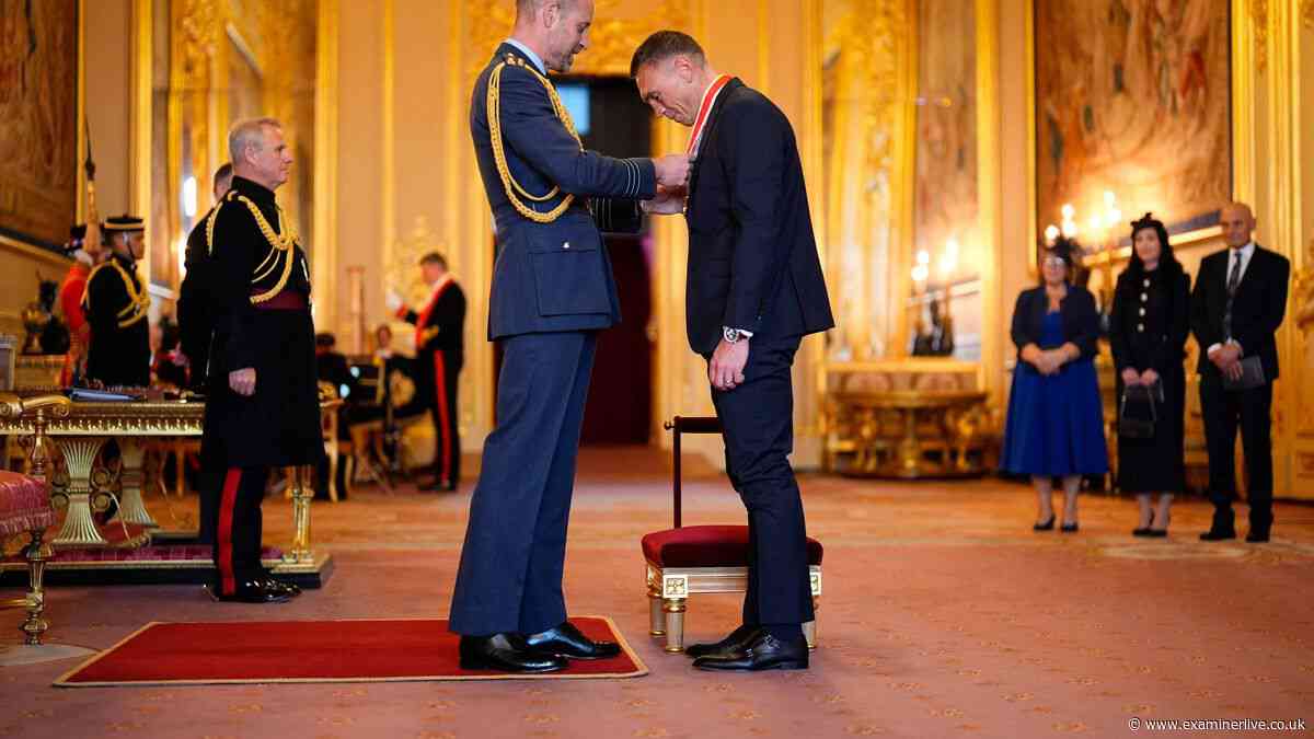 'Arise, Sir Kev' - Kevin Sinfield gives Rob Burrow knighthood verdict