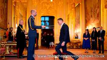 Oldham legend Sir Kevin Sinfield makes emotional Rob Burrow comment as he receives knighthood