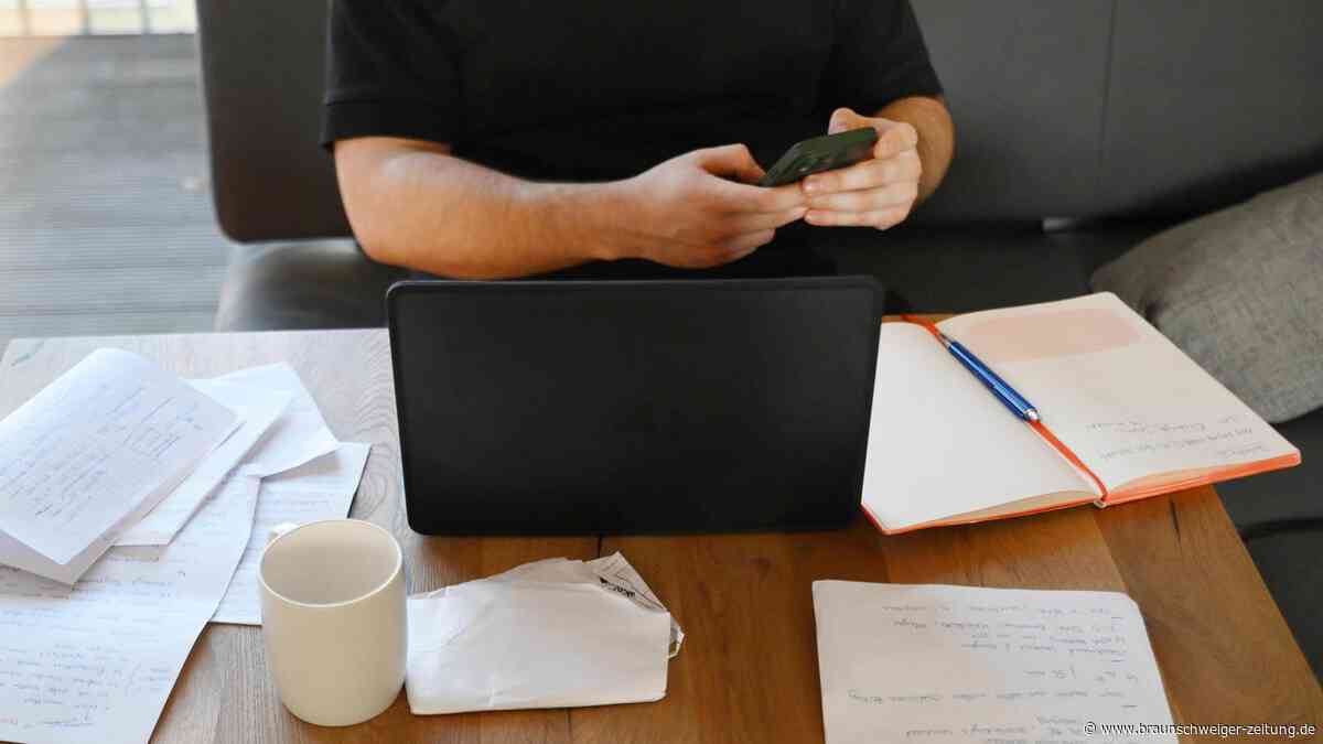 Selbstständige arbeiten in Wolfsburg länger als durchschnittliche Erwerbstätige