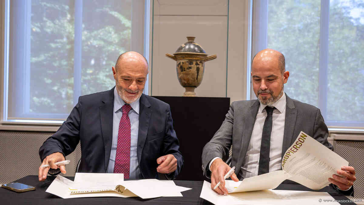 Siciliaans dorpje krijgt dankzij huwelijksfoto duizenden jaren oude vaas terug uit Amsterdams museum