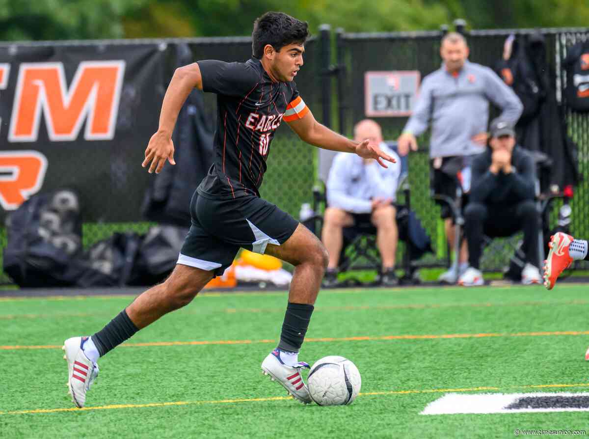 After playoff heartbreak, surging Bethlehem boys' soccer climbs to No. 1 in state rankings