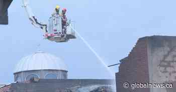 Fire displaces 30 people, injures 3 in Park Extension area of Montreal
