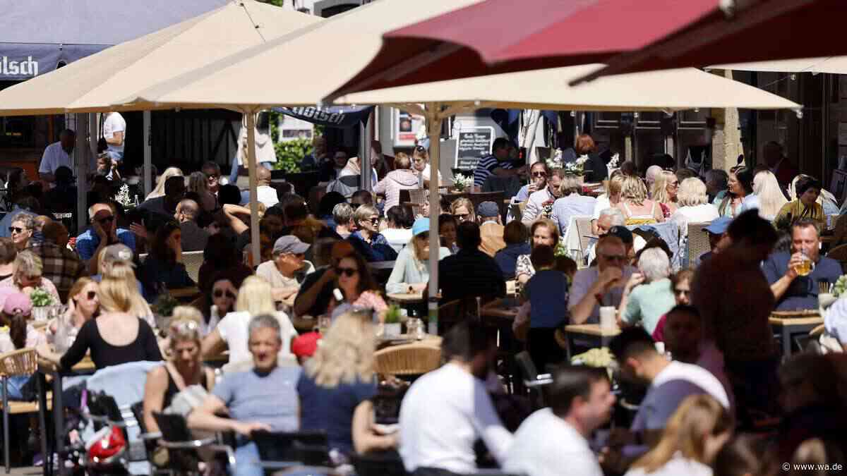 Influencer fordert 2500 Euro für Essensfoto – Traditionskneipe schlägt eiskalt zurück
