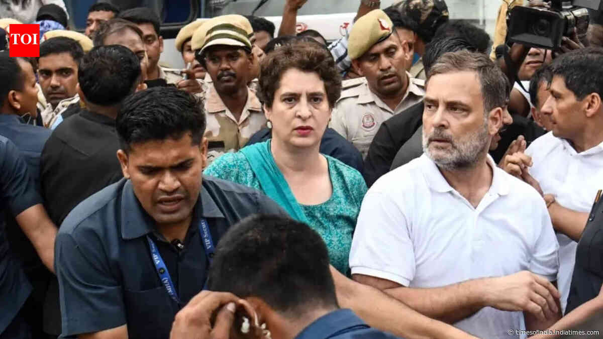 A quick lunch, then a Jantar Mantar march: How Rahul-led opposition once again kept police guessing