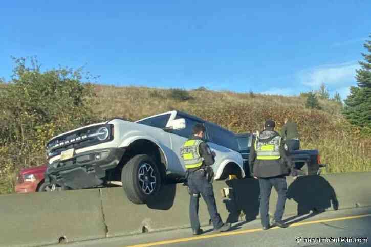 Vehicle incident snarls Pat Bay Highway traffic