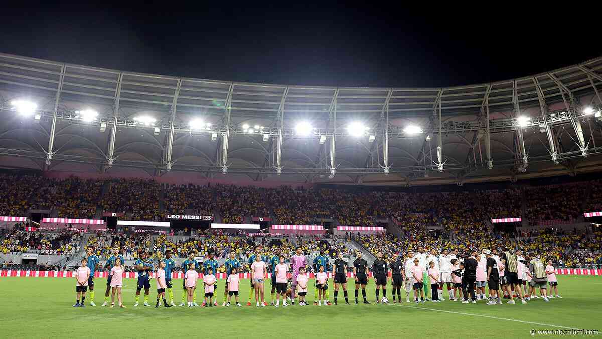 Fan accused of lighting flare during Colombia-Peru soccer match at Miami's Nu Stadium