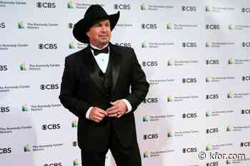 Garth Brook announces Kansas City tour stop
