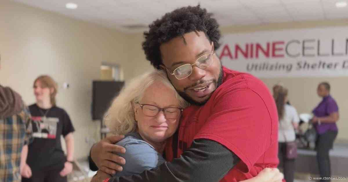 Repeat felony offenders celebrate Canine Cellmates graduation