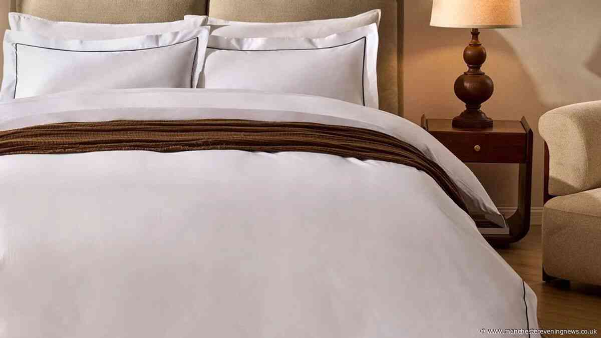 Dusk reduces 'elegant' 400-thread count bedding that 'creates a hotel-like atmosphere'