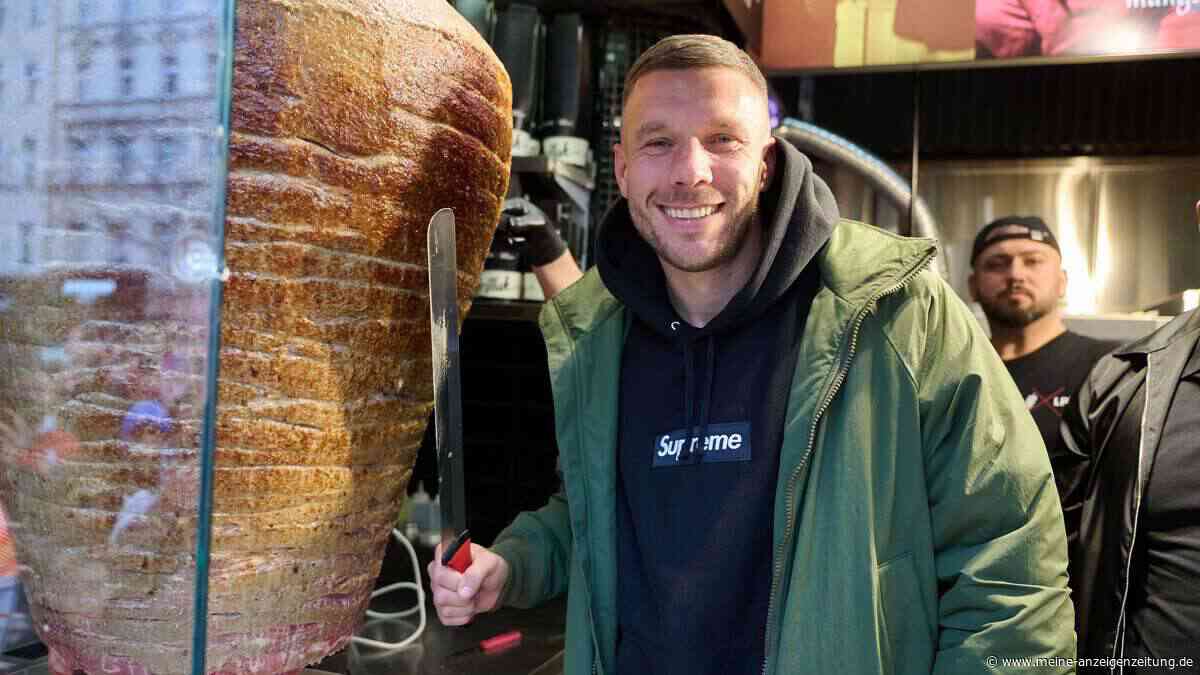 Podolski greift ins Kühlregal: Ex-Nationalspieler startet Dürüm-Offensive bei Rewe