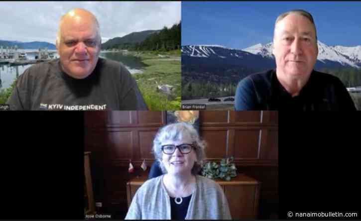 A masterclass in local government politics: 2 B.C. veterans launch podcast