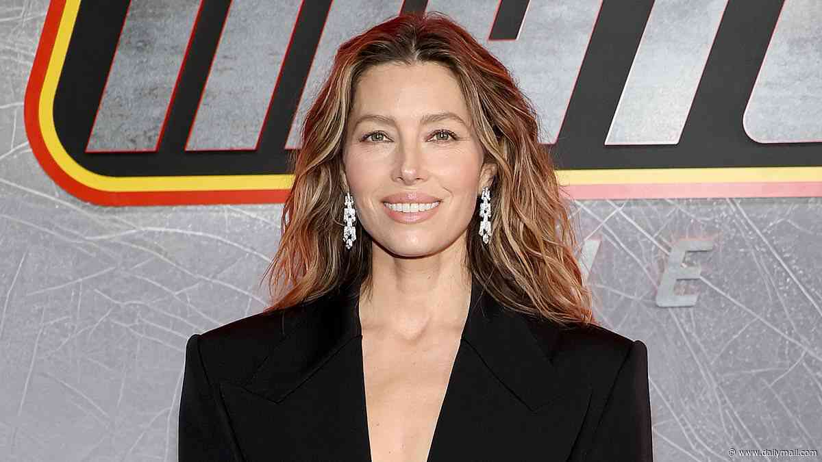 Jessica Biel set to play Hugh Hefner's wife in Playboy Mansion movie Playmates