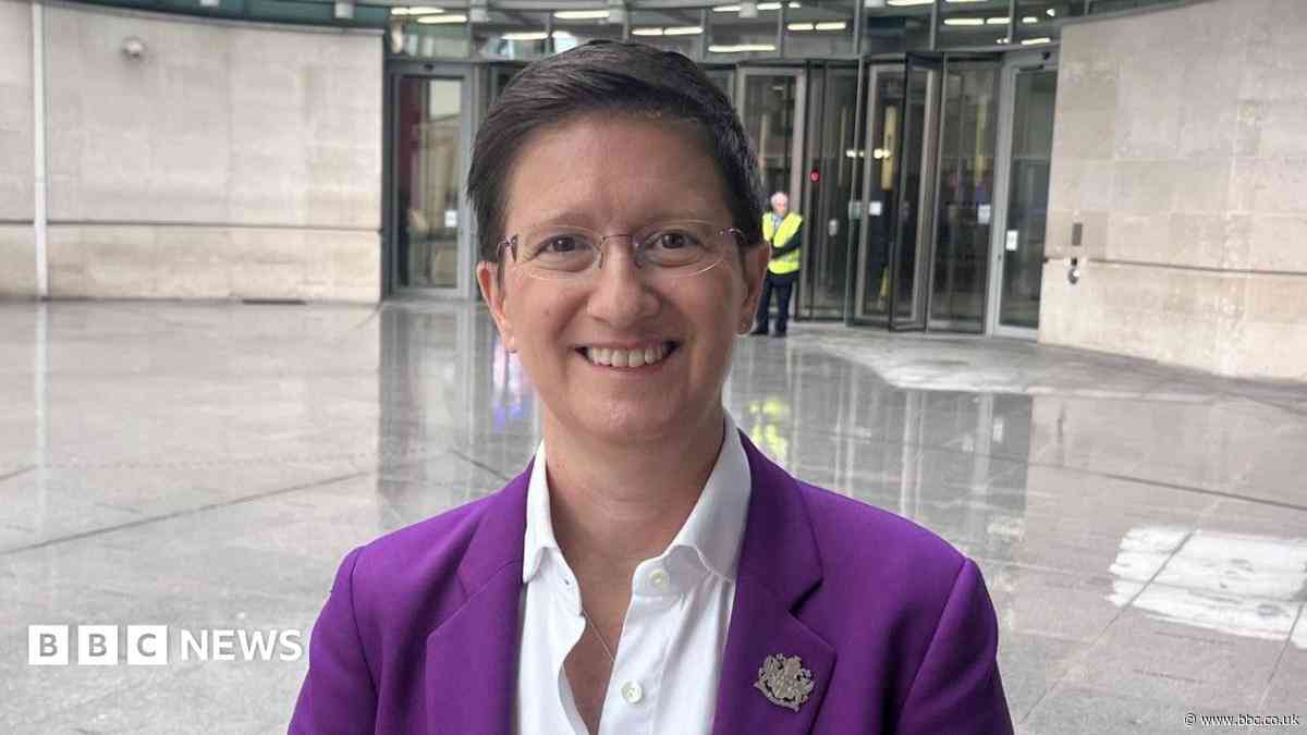 'Stop throwing shade' - the woman trying to stop firms leaving the UK