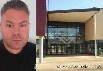 ‘She was just trying to help’: Dad defends daughter suspended for having phone