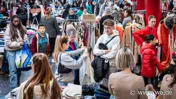 Secondhand-Shopping im Einkaufszentrum: Großer Flohmarkt lädt zum Stöbern ein