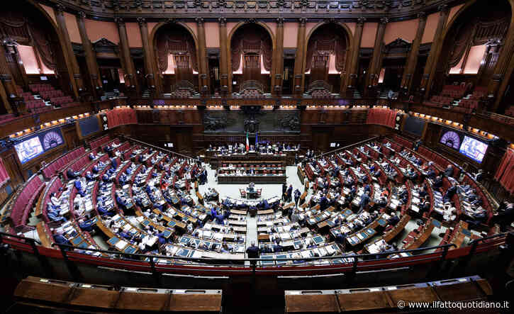 Legge elettorale, gli interventi e il voto finale a scrutinio segreto alla Camera: la diretta video