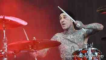 Drummer Travis Barker geopereerd aan gevoelloze arm