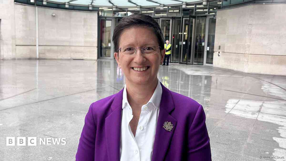 'Stop throwing shade' - the woman trying to stop firms leaving the UK