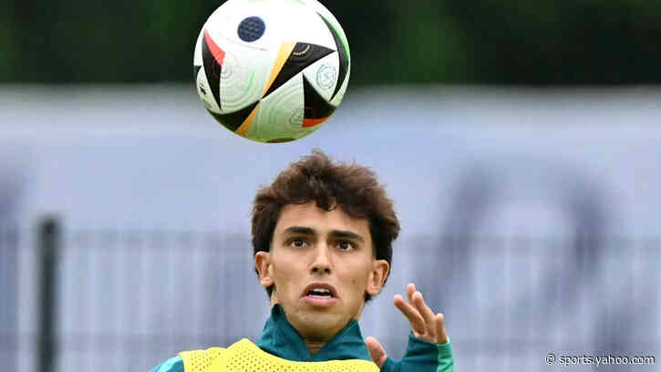 Portuguese forward’s Barcelona dream hit by major contract twist at current club