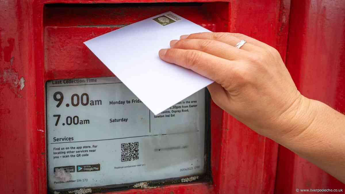 Royal Mail reminder of envelope 'rule' that helps your post avoid delays