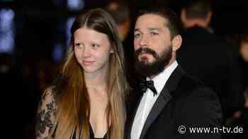 "Unüberbrückbare Differenzen": Mia Goth reicht Scheidung von Shia LaBeouf ein