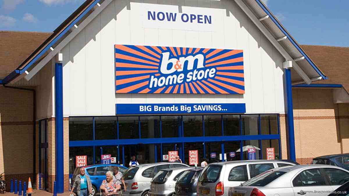 B&M £7 leggings 'perfect for autumn' similar to £22 M&S pair keep you warm 'all day'