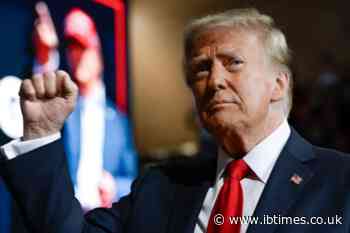 Trump Issues Chilling Warning to Hillary Clinton, Obama and Biden, Claims He Can 'Do Whatever I Want'