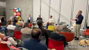 Cambridge mayoral candidates share their plans for transit and the LRT