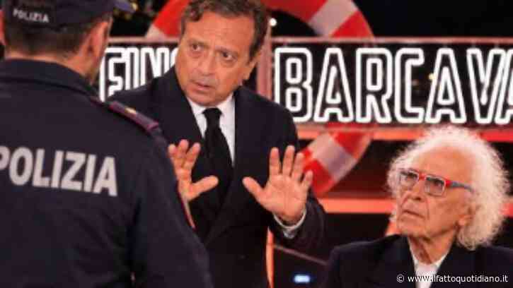 “C’è la polizia. Ci stanno per arrestare. Ci vogliono arrestare? Secondo me sono di Mediaset”: irruzione delle forze dell’ordine durante il programma di Piero Chiambretti