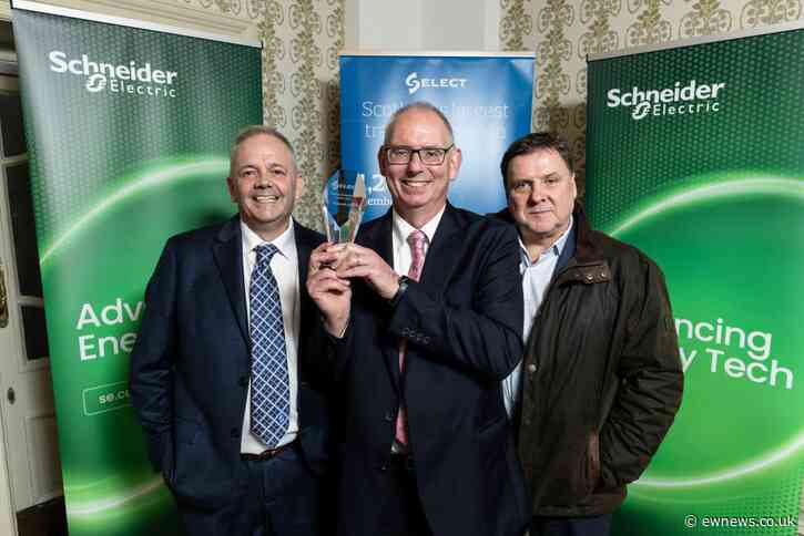 SELECT honours Alan Wilson with Lifetime Achievement Award