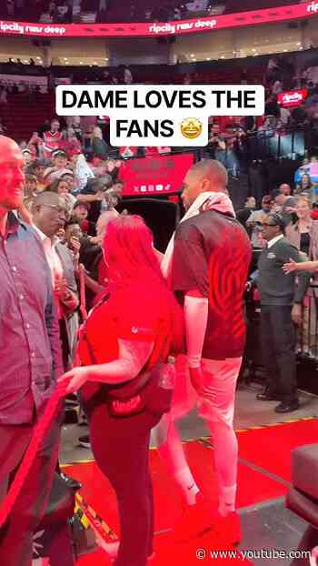 Dame gives a fan a towel postgame and he is HYPE🤩