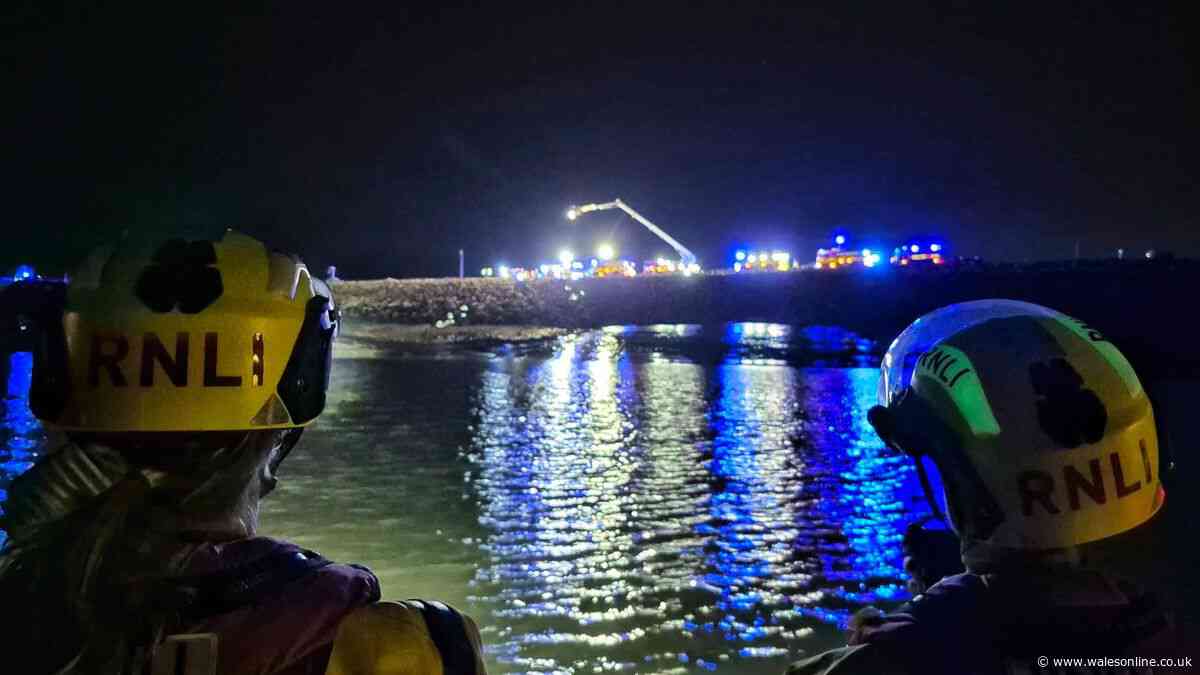 Man taken to hospital after reports of multiple people in the water at Cardiff Bay