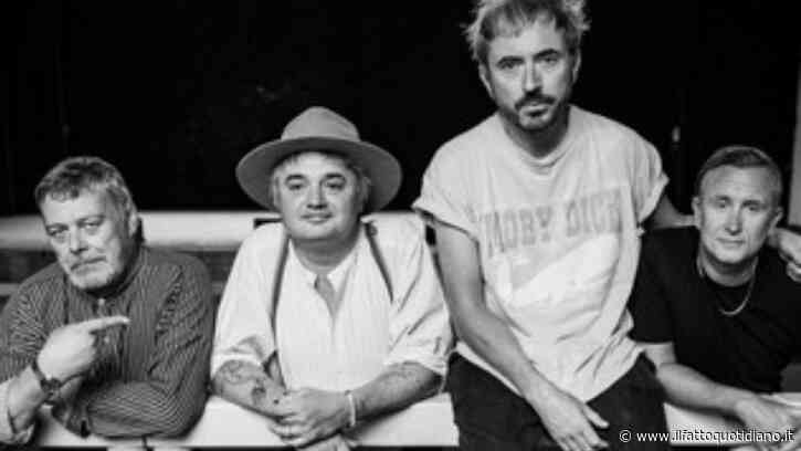 Abbiamo visto i Babyshambles live: Doherty è imbolsito, noi pure. Canta peggio di vent’anni fa, ma grazie per aver portato fin qui quelle canzoni, anche malconce
