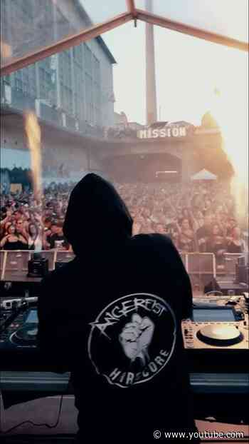 Hectic vibes during Five Day Bender 🔥🔥 #angerfist