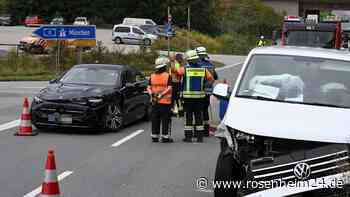 Wendemanöver an Frasdorfer Autobahnzufahrt endet mit Unfall