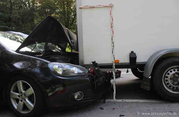 POL-RBK: Bergisch Gladbach - Auffahrunfall mit einer schwer verletzten Person