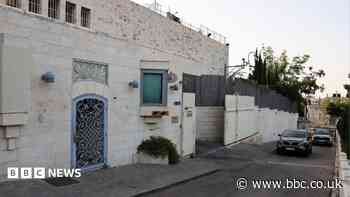 Most UK diplomats to leave East Jerusalem consulate, Israel says, as Miliband says 'vital services' to remain