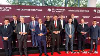 Weimer postet Bild von Männern in Anzügen – Foto von Buchmesse geht komplett nach hinten los