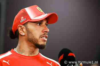 Lewis Hamilton haalt uit naar critici Ferrari na strategische misser: ‘McLaren deed dat ook’